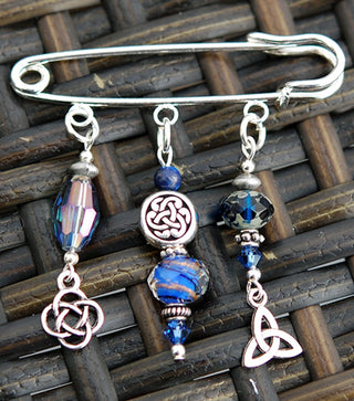 Lapis Lazuli with Celtic Knots Pin