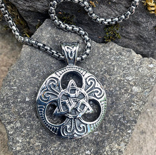 Stainless Steel Large Celtic Triknot in Circle