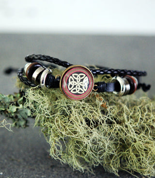 Trinity Knots Cabochon Leather Bracelet